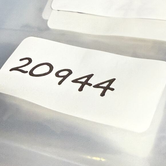 Vera‎ Wang Luxe Duchess Titanium Eyeglasses Handmade Half Rim 51-17-130 20944 - Picture 7 of 7